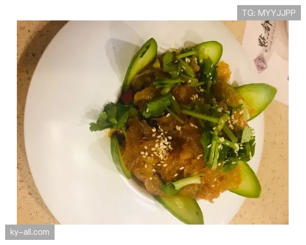 梁伟铿训练完直接打车去喝早茶,这松弛感谁懂啊 梁伟铿训练完直接打车去喝早茶,这松弛感谁懂啊